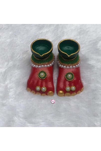 Handamde Footshaped Diya Set Handamde Footshaped Diya Set